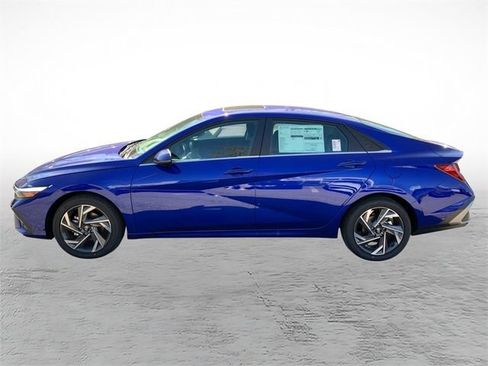 New 2026 Hyundai Elantra Limited w/ Cargo Package FWD image 6