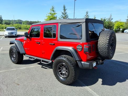 Used 2022 Jeep Wrangler Unlimited Rubicon w/ Xtreme Recon 35" Tire Package AWD/4WD image 7