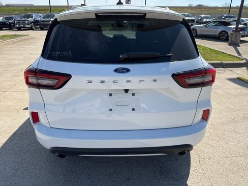 Used 2023 Ford Escape ST-Line image 9