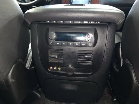 Used 2008 Chevrolet Avalanche LTZ w/ LTZ Preferred Equipment Group image 27