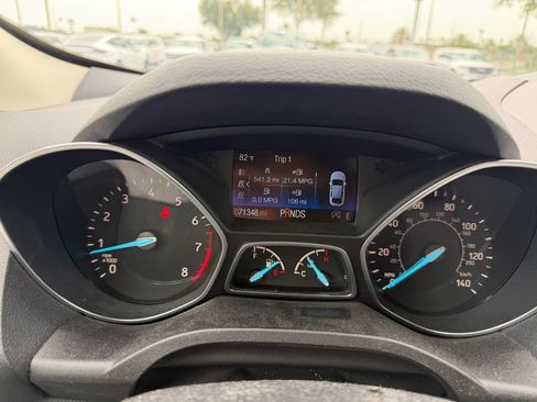 Used 2018 Ford Escape SE w/ SE Sync 3 Package AWD/4WD image 11