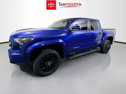 Used 2025 Toyota Tacoma SR5 RWD image 9