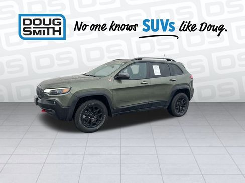 Used 2021 Jeep Cherokee Trailhawk image 1