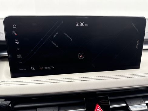 Used 2024 Genesis G70 2.5T image 22