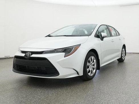 New 2026 Toyota Corolla LE image 5
