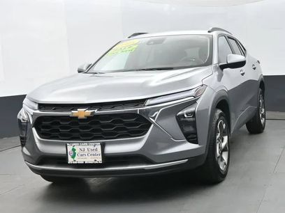 Used 2025 Chevrolet Trax LT