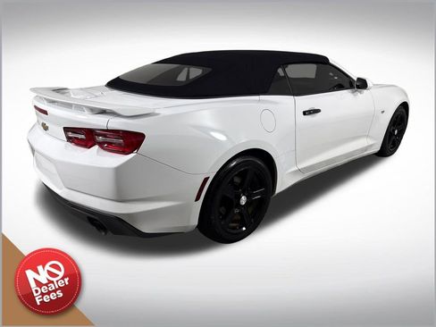 Used 2020 Chevrolet Camaro LT RWD image 3