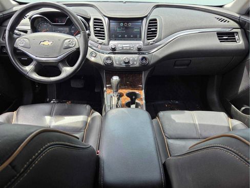 Used 2015 Chevrolet Impala LTZ FWD image 12