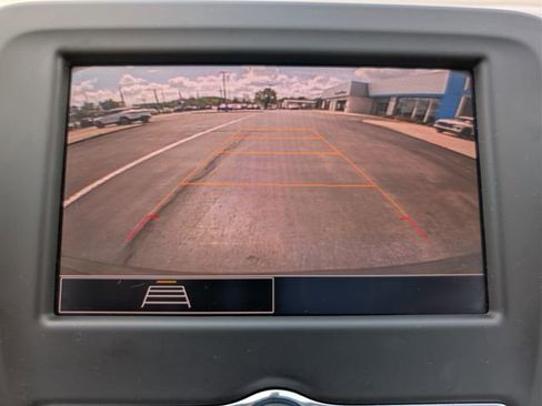 Used 2024 Chevrolet Equinox LT FWD image 24