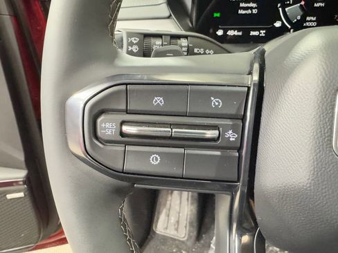 New 2025 GMC Acadia AT4 image 18