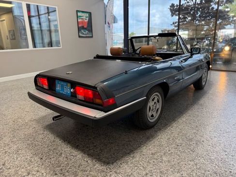 Used 1988 Alfa Romeo Spider Veloce RWD image 9