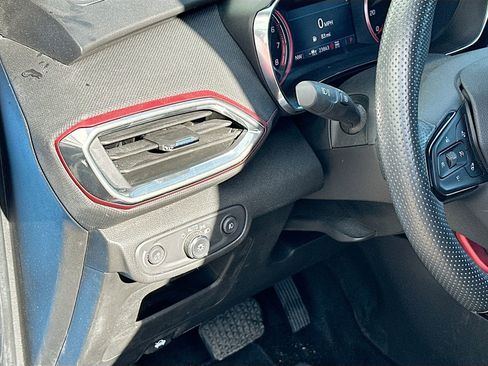 Used 2023 Chevrolet TrailBlazer RS w/ Sun and Liftgate Package AWD/4WD image 10