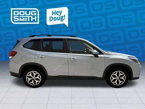 Used 2021 Subaru Forester Premium w/ Popular Package #1 AWD/4WD image 2