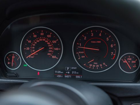 Used 2017 BMW 340i Sedan image 16