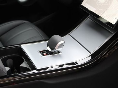 Used 2025 Land Rover Range Rover Evoque S image 27