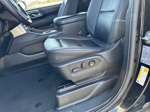 Used 2024 Chevrolet Tahoe LT image 13