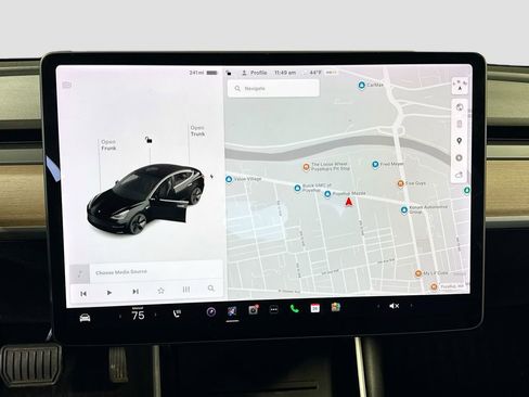 Used 2018 Tesla Model 3 Long Range image 18