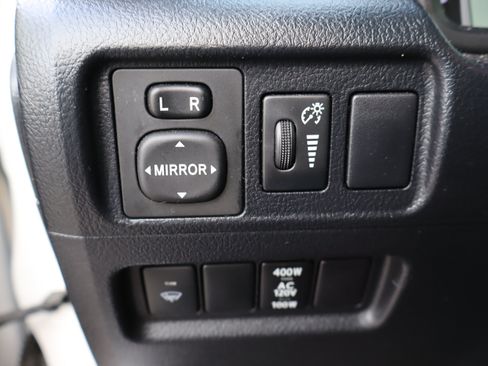 Used 2019 Toyota 4Runner SR5 Premium AWD/4WD image 19