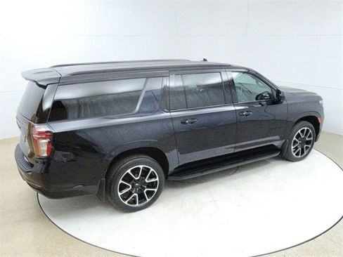 Used 2021 Chevrolet Suburban RST image 19