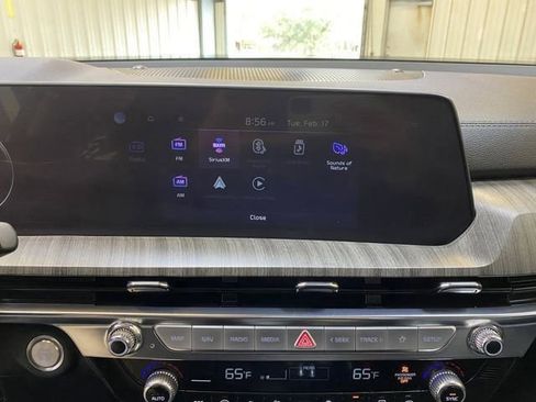 Used 2024 Kia Telluride SX w/ Towing Package image 43