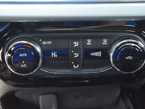 New 2026 Chevrolet Trax LT w/ LPO, Blackout Package image 27