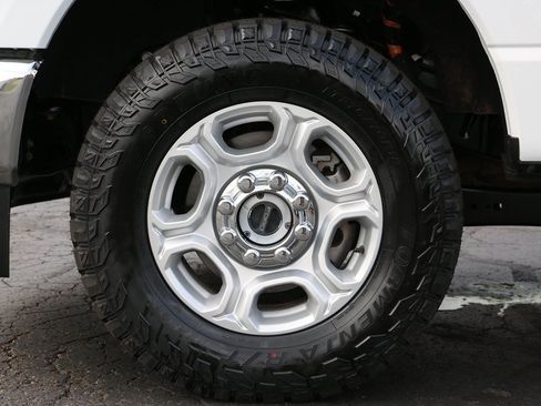 Used 2025 Ford F250 XLT w/ FX4 Off-Road Package AWD/4WD image 53