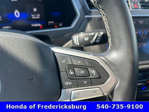 Used 2022 Volkswagen Tiguan SE FWD image 19