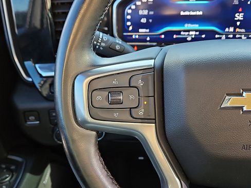 Used 2024 Chevrolet Silverado 2500 LTZ w/ LTZ Plus Package image 17