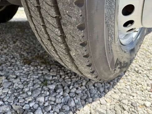 Used 2019 Freightliner Sprinter 144 image 11