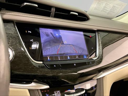 Certified 2021 Cadillac XT6 Premium Luxury FWD image 13
