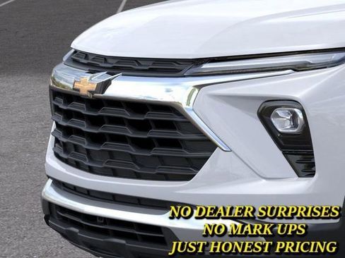 New 2026 Chevrolet TrailBlazer LT w/ Convenience Package FWD image 13