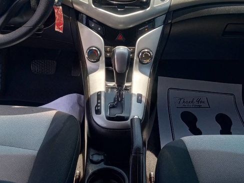 Used 2011 Chevrolet Cruze LS w/ Connectivity Package image 11