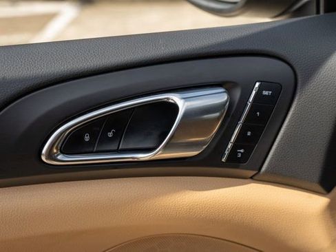 Used 2014 Porsche Cayenne AWD/4WD image 36