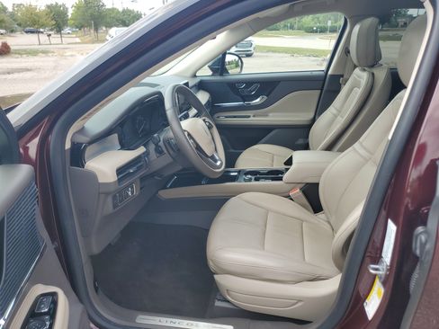 Certified 2020 Lincoln Corsair AWD w/ Premium Package image 12