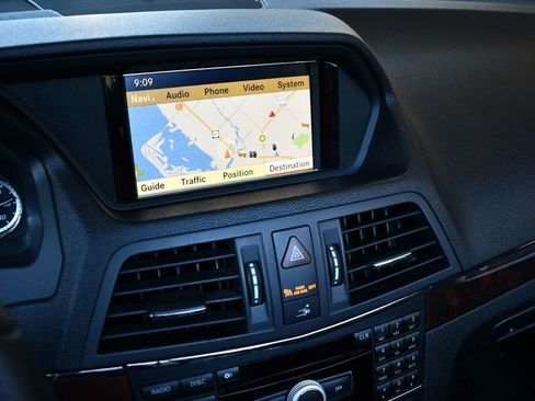 Used 2011 Mercedes-Benz E 350 Cabriolet image 13