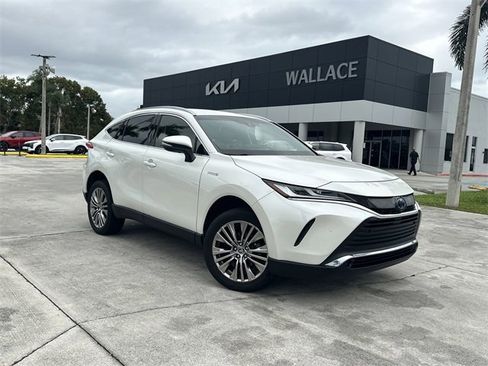 Used 2021 Toyota Venza XLE w/ Softex Package image 1