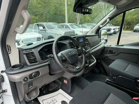 Used 2025 Ford Transit 250 Low Roof w/ Exterior Upgrade Package RWD image 3