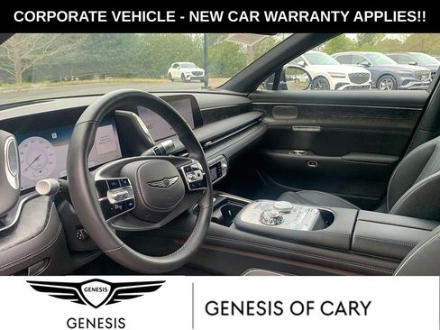 Used 2025 Genesis G90 3.5T image 5