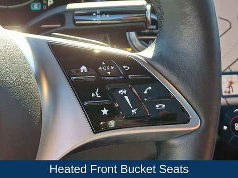 Used 2023 Mercedes-Benz GLC 300 4MATIC image 24