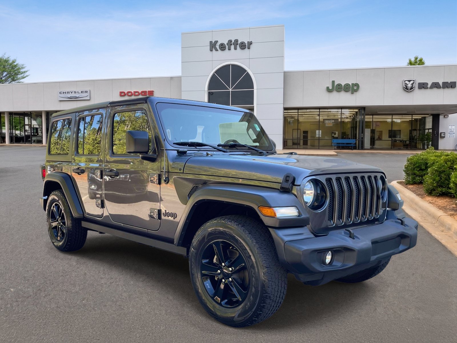 Used 2019 Jeep Wrangler Unlimited Sport AWD/4WD image 3