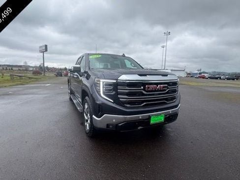 Used 2024 GMC Sierra 1500 SLT w/ SLT Premium Plus Package AWD/4WD image 4
