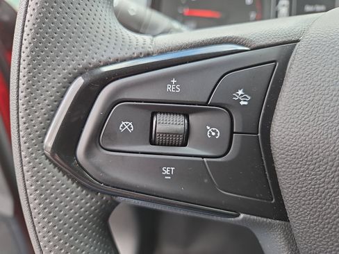 Used 2026 Chevrolet Trax LS image 30