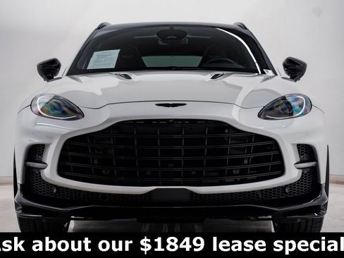 Used 2025 Aston Martin DBX 707 image 5