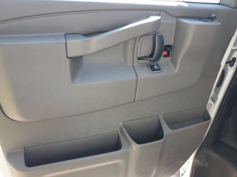 Used 2025 Chevrolet Express 2500 w/ Driver Convenience Package RWD image 14