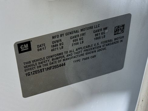 Used 2017 Chevrolet Malibu LT image 28