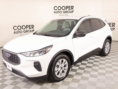 Used 2023 Ford Escape Active image 9