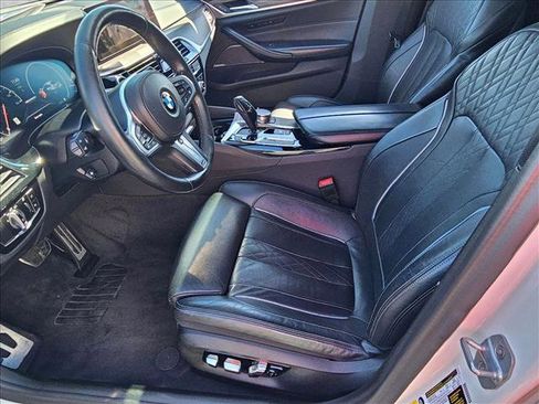 Used 2019 BMW M550i xDrive image 17