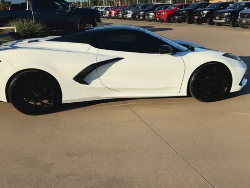 Used 2024 Chevrolet Corvette Stingray Preferred Conv w/ 2LT image 4