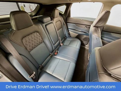 Certified 2025 Nissan Murano Platinum w/ Cargo Package image 27