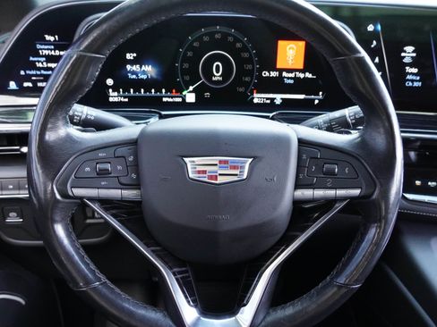 Used 2021 Cadillac Escalade Sport w/ Driver Assist Tech Package AWD/4WD image 18